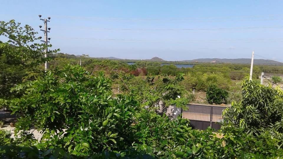 Sea Lagoon Beach Hotel Trincomalee Ngoại thất bức ảnh