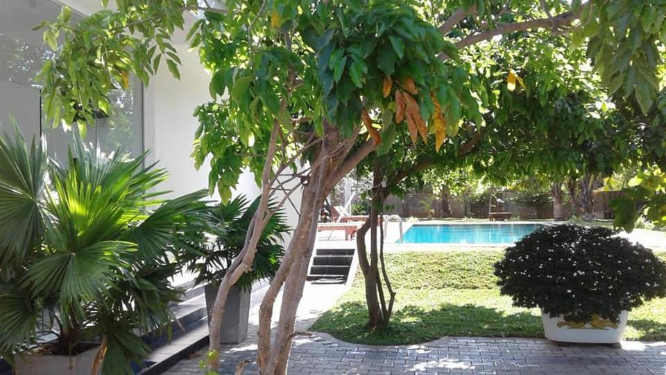 Sea Lagoon Beach Hotel Trincomalee Ngoại thất bức ảnh