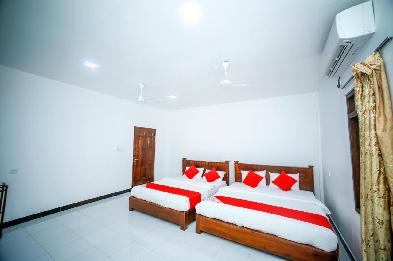 Sea Lagoon Beach Hotel Trincomalee Ngoại thất bức ảnh